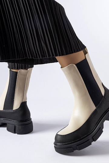 Béžovo-čierne nazúvacie členkové čižmy Faisal 2