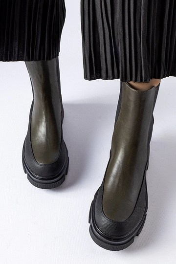 Zelené a čierne nazúvacie... 2