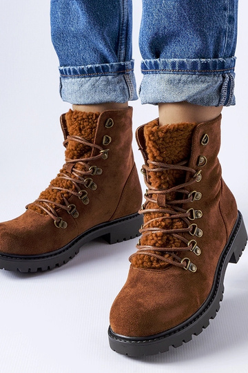 Hnedé umelohmotné semišové...