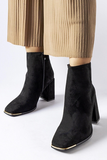 Čierne čižmy s blokovým...