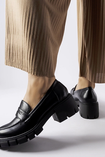 Čierne klasické mokasíny na... 2