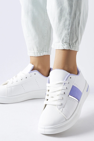 Biele športové topánky s...