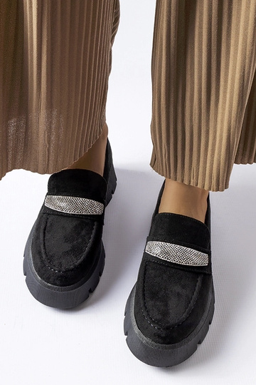 Čierne mokasíny s masívnou... 2