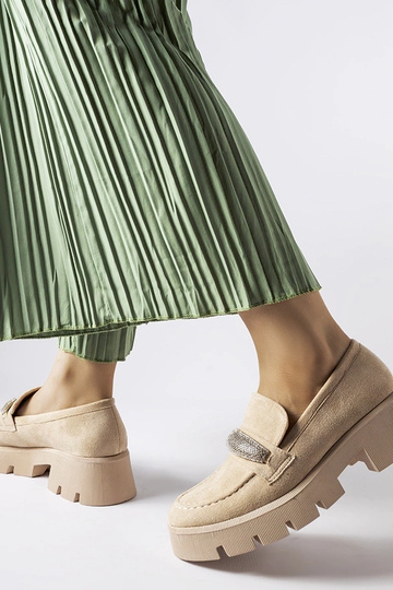 Béžové mokasíny s masívnou... 2