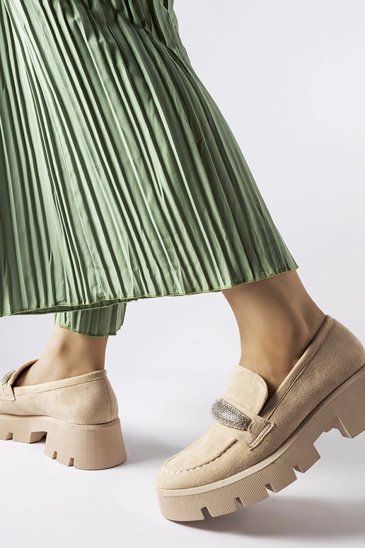 Béžové mokasíny s masívnou podrážkou...