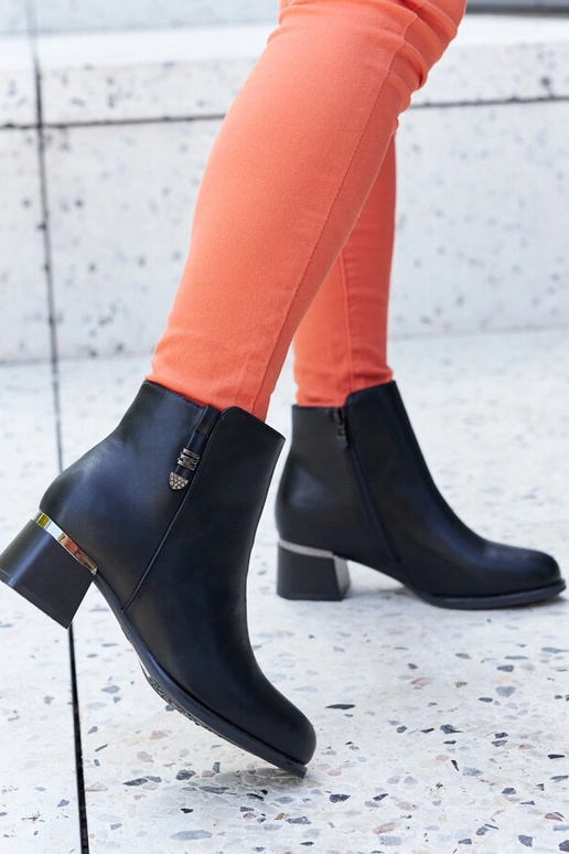 Čierne členkové čižmy z ekokože na...