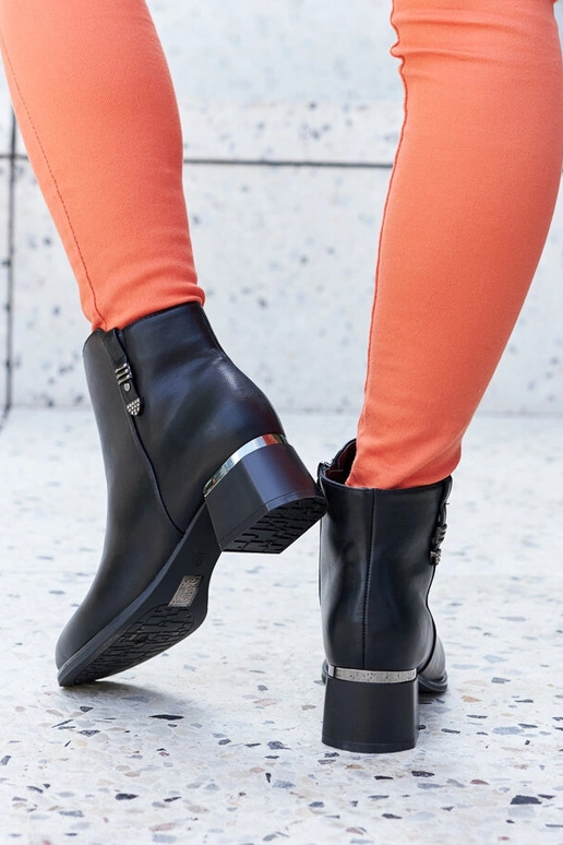 Čierne členkové čižmy z ekokože na...