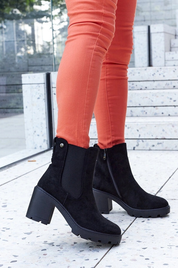 Čierne izolované...