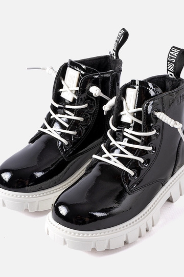 Čierne lakované čižmy, „Big... 2