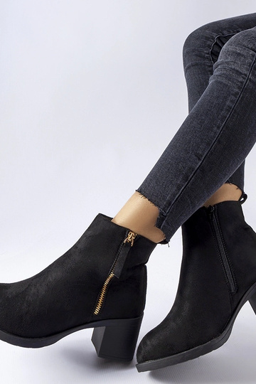 Čierne zateplené čižmy na...