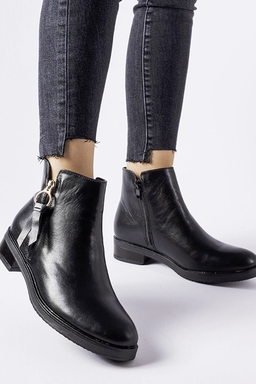 Čierne zateplené klasické...