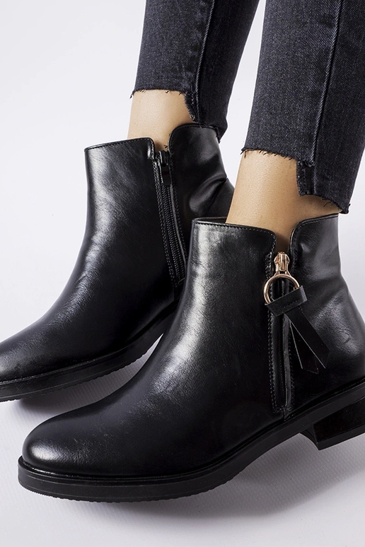 Čierne zateplené klasické členkové...