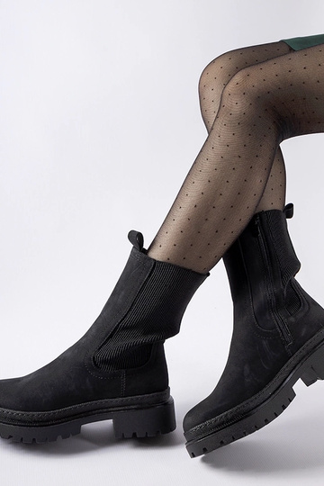 Čierne zateplené vysoké...