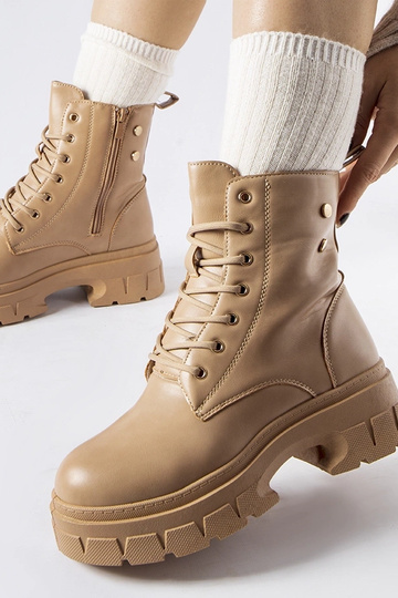 Béžové robotníčky s hrubšou...