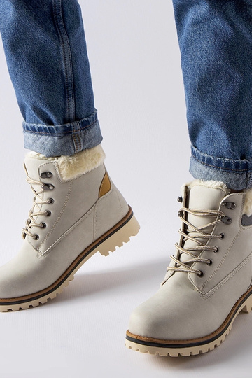 Sivé zateplené čižmy...