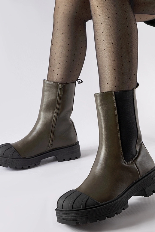 Tmavo zelené zateplené Chelsea Boots...