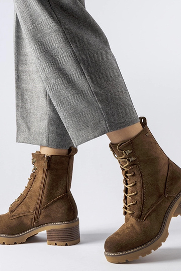 Hnedé šnurovacie členkové... 2