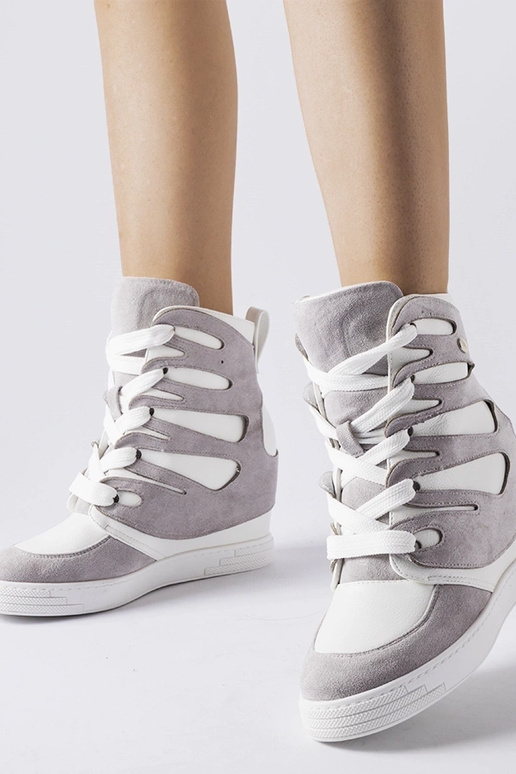 Bielo-sivé športové topánky na...