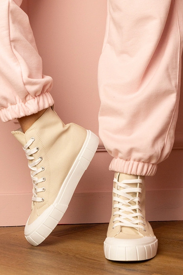 Pieskové topánky nad...