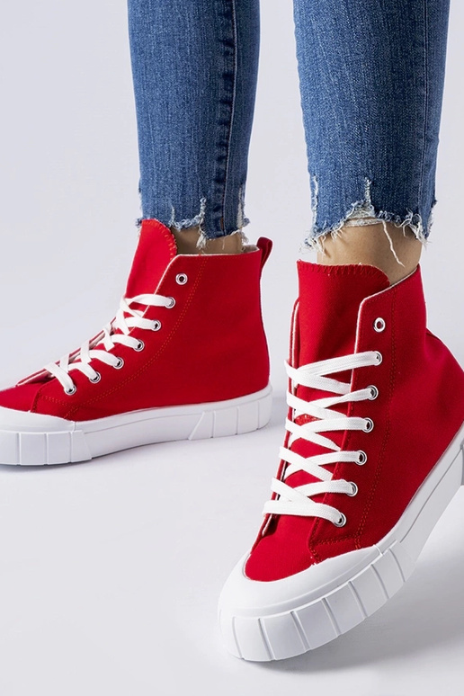 Červené topánky nad členkom, „Citta"