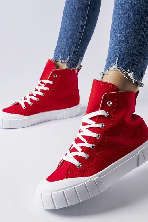 Červené topánky nad členkom, „Citta"