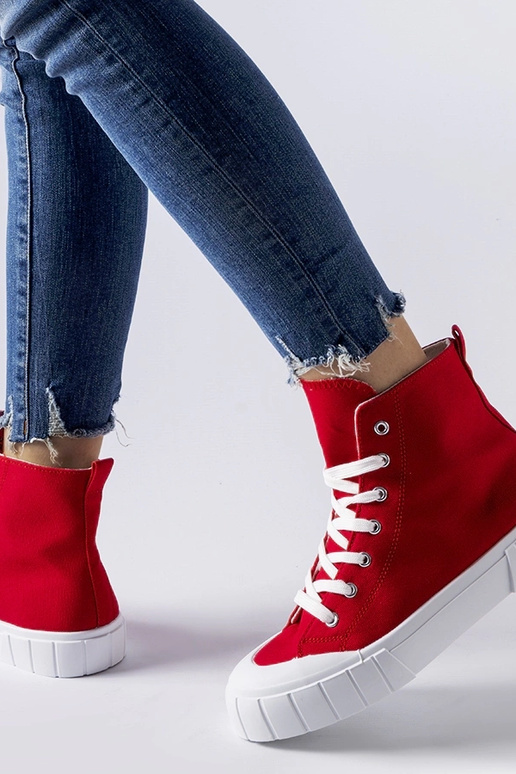 Červené topánky nad členkom, „Citta"