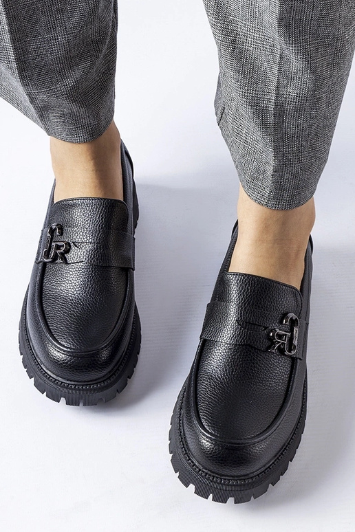 Čierne klasické mokasíny so sponou,...