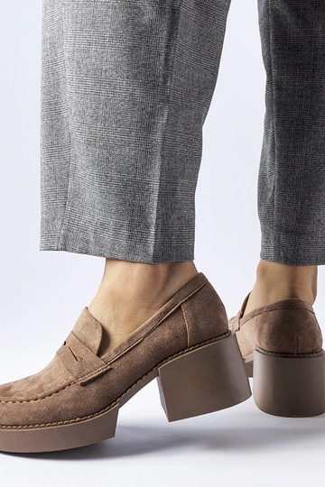 Hnedé mokasíny na bloku... 2