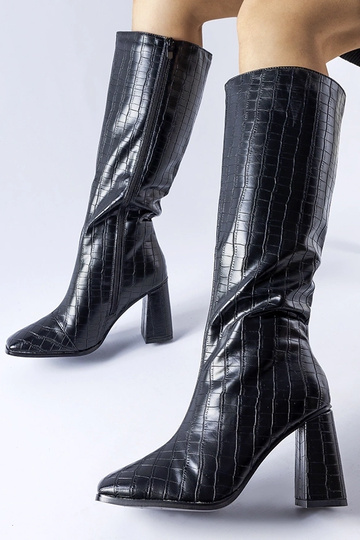 Čierne zateplené kozaky na...