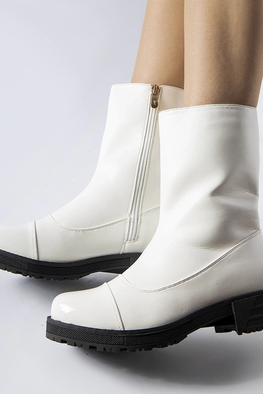 Biele zateplené klasické členkové...