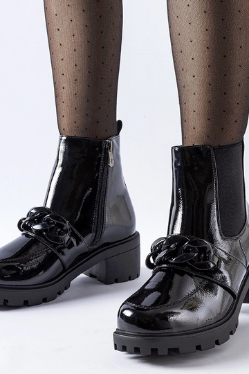 Čierne lakované zateplené...