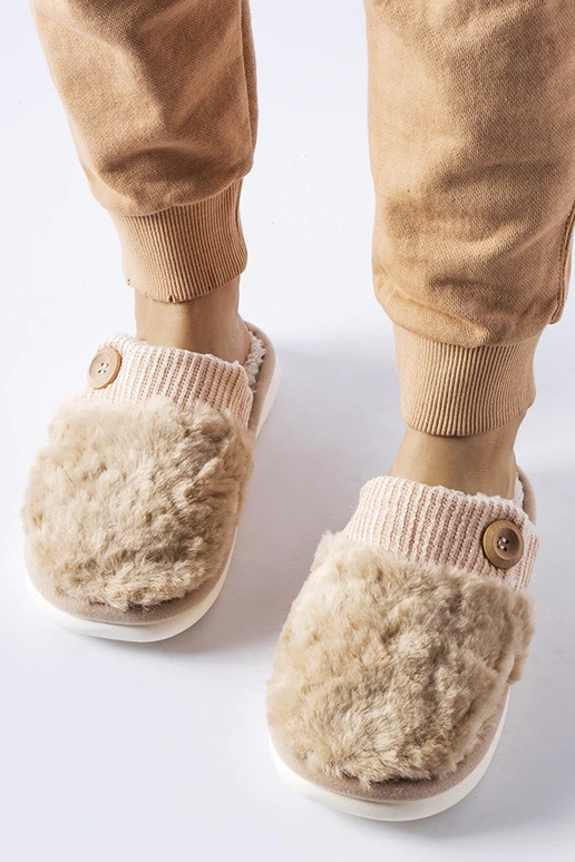 Béžové zateplené papuče Lakeland