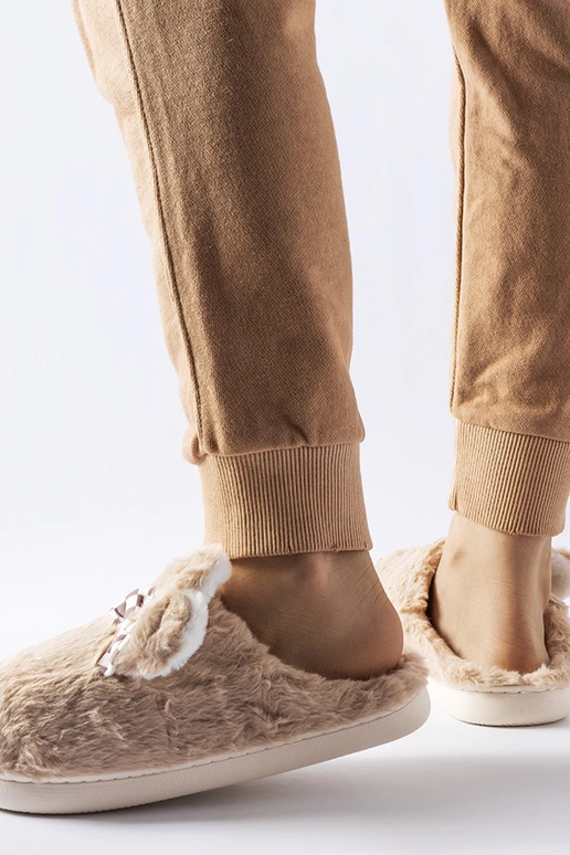 Béžové zateplené dámske papuče s...