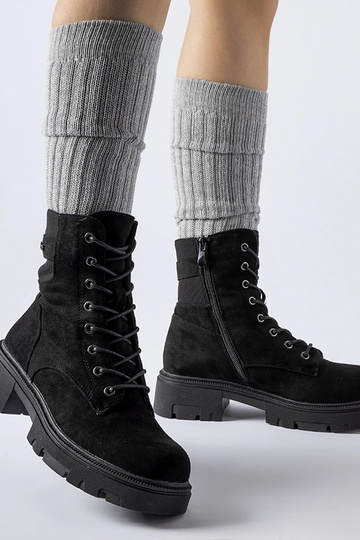 Čierne jemne izolované...