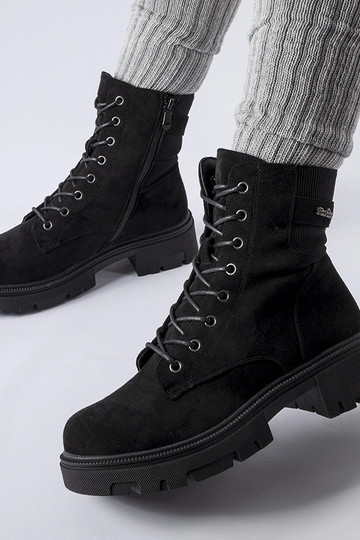 Čierne jemne izolované... 2