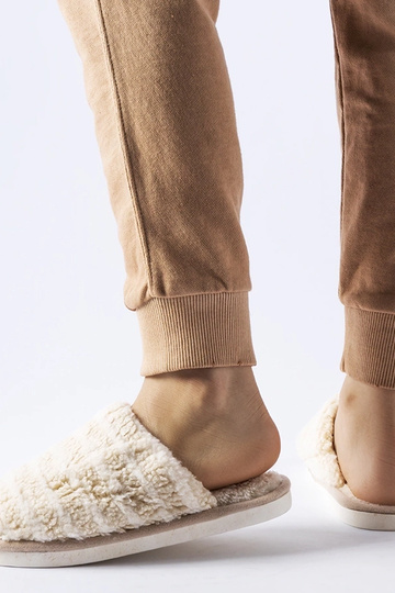 Béžovo-biele teplé pásikavé...