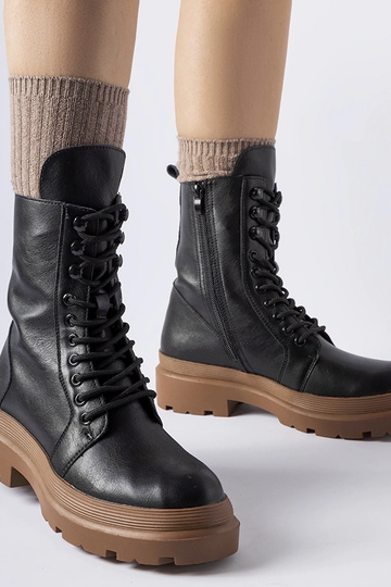 Čierne turistické topánky s...