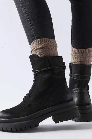 Black Vadnais Trappers s... 2