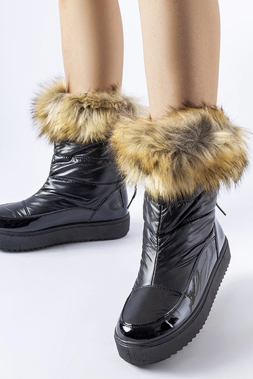 Čierne snehule s ozdobným...