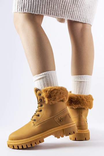 Hnedé čižmy s ozdobnou... 2