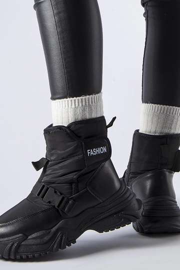 Čierne zateplené snehule so... 2