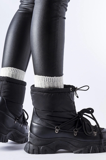 Čierne zateplené snehule...