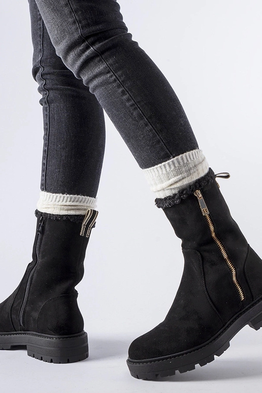 Čierne zateplené čižmy so zipsom...