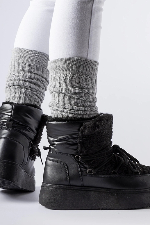 Čierne snehule na masívnej platforme...