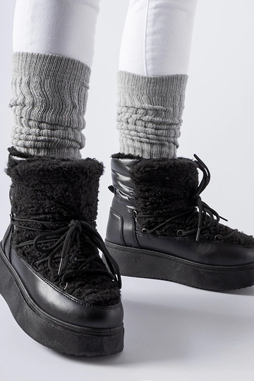 Čierne snehule na masívnej... 2