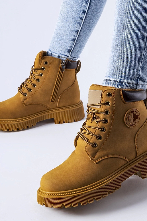 Klasické hnedé zateplené workery Tricase