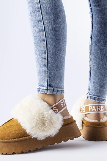 Hnedé papuče s elastickým a...