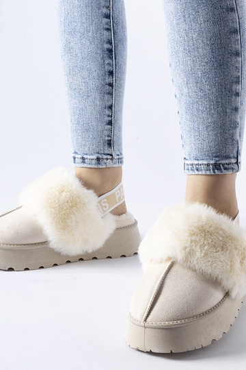 Svetlobéžové zateplené...