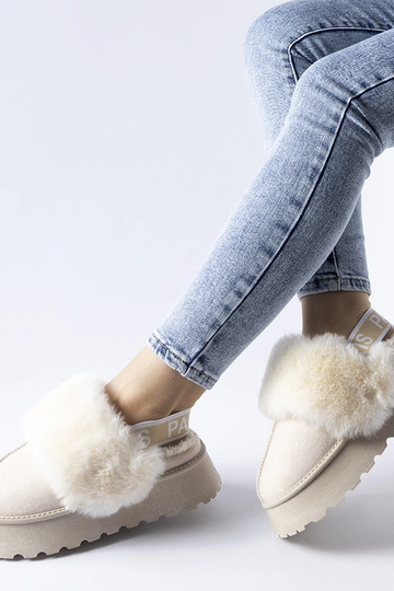 Svetlobéžové zateplené... 2