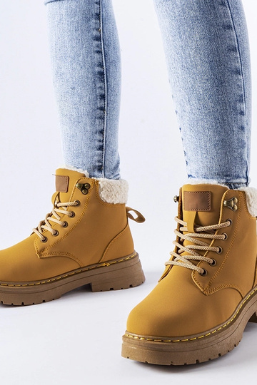 Hnedé izolované pracovníci...